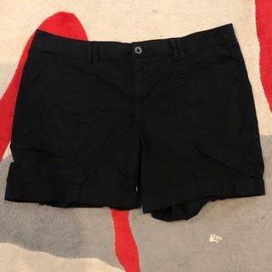 a.n.a. Black shorts, cuffed on legs. Sz 18W, EUC